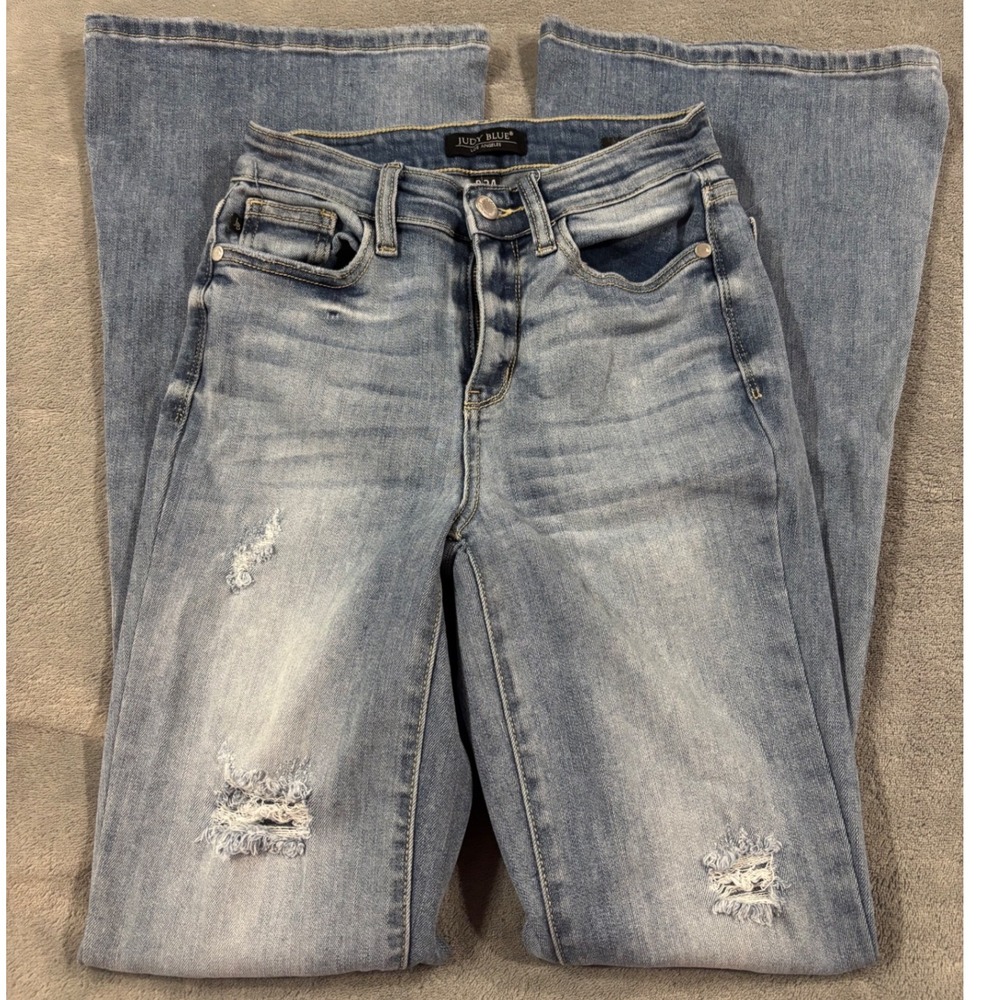 Judy Blue Light Wash Distressed Flare Jeans Size 0 24 High Rise Stretch Denim